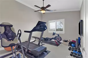 12290 Larch Rd, Oak Hills, CA 92344 - Photo 45