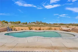 12290 Larch Rd, Oak Hills, CA 92344 - Photo 59