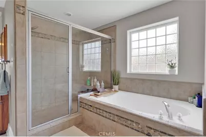 12290 Larch Road, Oak Hills, CA 92344 - Photo 37