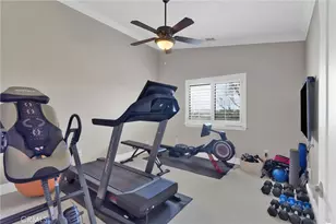 12290 Larch Rd, Oak Hills, CA 92344 - Photo 45