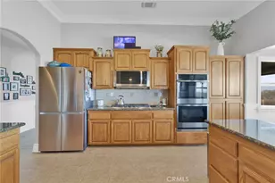 12290 Larch Rd, Oak Hills, CA 92344 - Photo 25