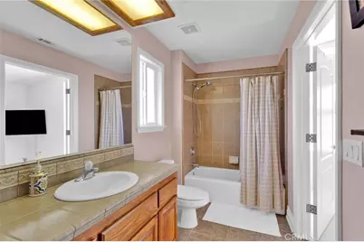 12290 Larch Road, Oak Hills, CA 92344 - Photo 41