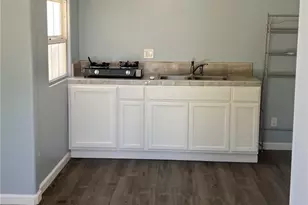 15572 Riverside St, Hesperia, CA 92345 - Photo 31