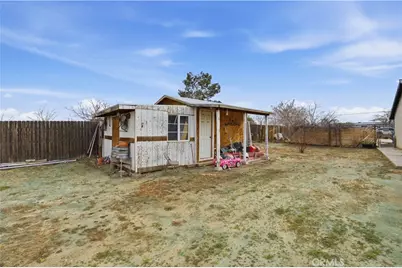 15572 Riverside Street, Hesperia, CA 92345 - Photo 43