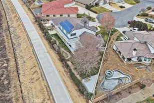 18475 Trout, Victorville, CA 92395 - Photo 69