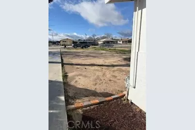 16366 Walnut, Hesperia, CA 92345 - Photo 5