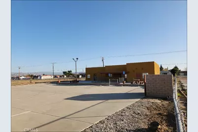 14628 Main, Hesperia, CA 92345 - Photo 5