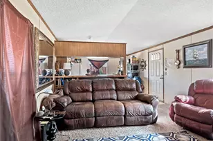 39626 East End Rd, Lucerne Valley, CA 92356 - Photo 15