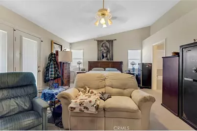 25850 Mountain View, Apple Valley, CA 92308 - Photo 19