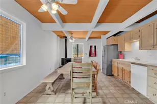 150 Los Angeles, Sugarloaf, CA 92386 - Photo 7