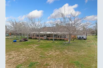 17740 Linden, Hesperia, CA 92345 - Photo 5