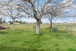 17740 Linden, Hesperia, CA 92345 - Photo 9