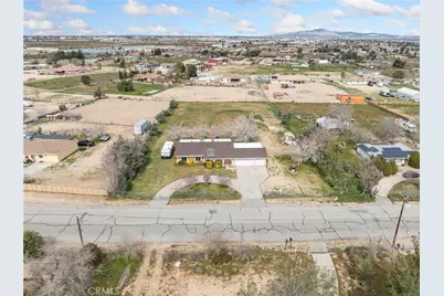17740 Linden, Hesperia, CA 92345 - Photo 39
