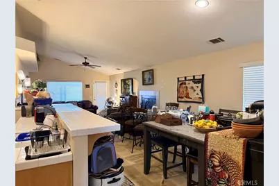 13640 Summit View Street, Hesperia, CA 92344 - Photo 11