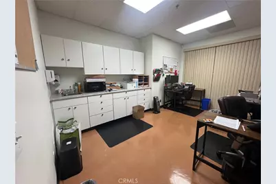 12998 Hesperia Road #101, Victorville, CA 92395 - Photo 13