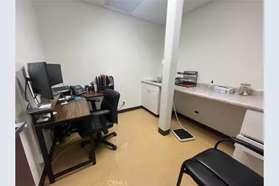 12998 Hesperia Road #101, Victorville, CA 92395 - Photo 19