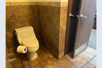 12998 Hesperia Road #101, Victorville, CA 92395 - Photo 45