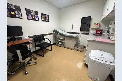 12998 Hesperia Road #101, Victorville, CA 92395 - Photo 25