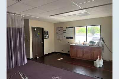 12998 Hesperia Road #103, Victorville, CA 92395 - Photo 3