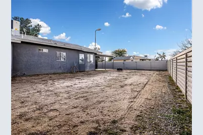 9890 Solano, Victorville, CA 92392 - Photo 33