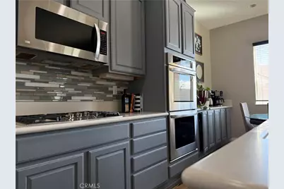 10265 Cotoneaster Street, Apple Valley, CA 92308 - Photo 11