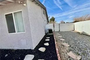 14355 Bochee Rd, Apple Valley, CA 92307 - Photo 23