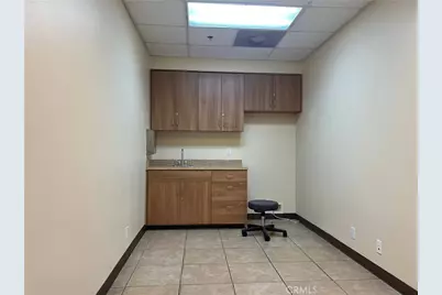 12998 Hesperia Road #203, Victorville, CA 92395 - Photo 15