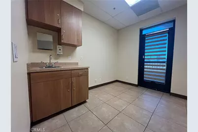 12998 Hesperia Road #203, Victorville, CA 92395 - Photo 29