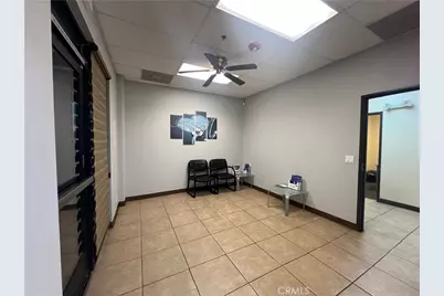 12998 Hesperia Road #203, Victorville, CA 92395 - Photo 7