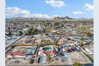 19544 Oneida, Apple Valley, CA 92307 - Photo 5