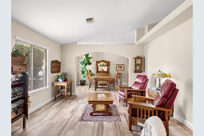19544 Oneida, Apple Valley, CA 92307 - Photo 9