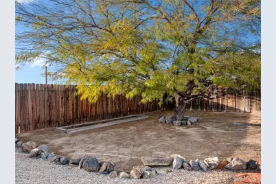19544 Oneida, Apple Valley, CA 92307 - Photo 59