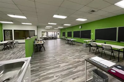 12052 Hesperia Road #5, Hesperia, CA 92345 - Photo 5