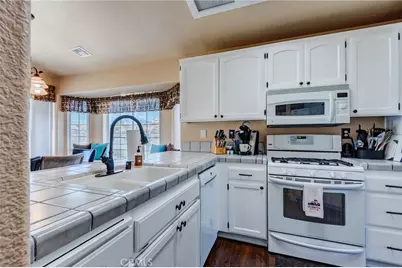 7170 Joshua, Oak Hills, CA 92344 - Photo 25