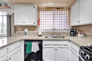 10753 Locust, Hesperia, CA 92345 - Photo 15