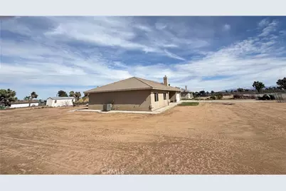 8720 Greasewood Lane, Victorville, CA 92392 - Photo 3