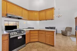 8720 Greasewood Ln, Victorville, CA 92392 - Photo 11