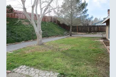 16999 Lorene Drive, Victorville, CA 92395 - Photo 29