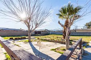 22993 Eyota, Apple Valley, CA 92308 - Photo 35