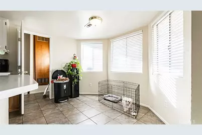 22993 Eyota, Apple Valley, CA 92308 - Photo 11