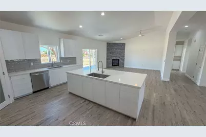 14416 Ricaree Road, Apple Valley, CA 92307 - Photo 11