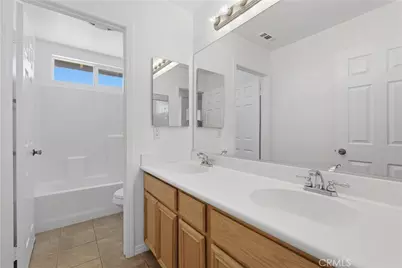 13855 Jackson Street, Oak Hills, CA 92344 - Photo 33