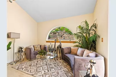 17970 Vista Point, Victorville, CA 92395 - Photo 9