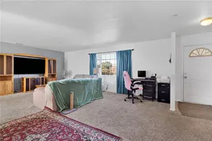 32361 Spinel, Lucerne Valley, CA 92356 - Photo 3