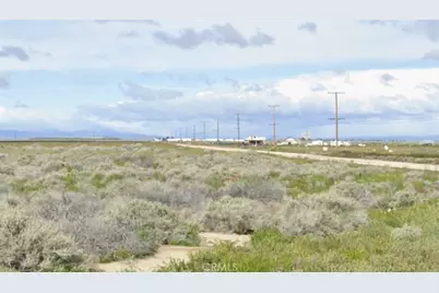 4651 E Avenue F, Lancaster, CA 93535 - Photo 3