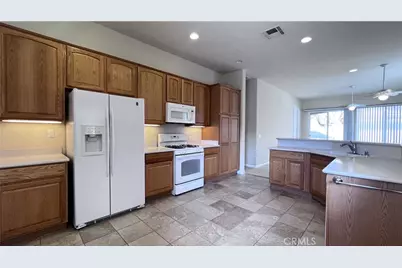 19460 Tor Hill, Apple Valley, CA 92308 - Photo 11