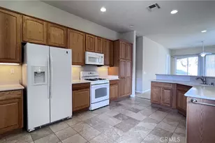 19460 Tor Hill, Apple Valley, CA 92308 - Photo 11