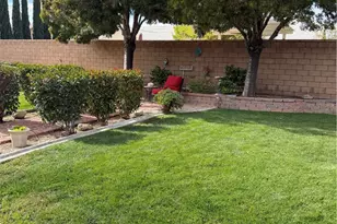 12574 Sarsi Ct, Apple Valley, CA 92308 - Photo 7