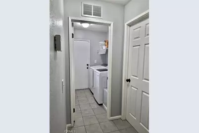 10580 Wakefield Street, Adelanto, CA 92301 - Photo 7