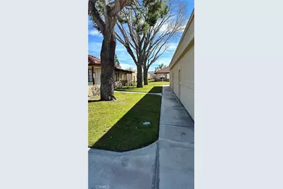 19269 Elm Drive, Apple Valley, CA 92308 - Photo 5